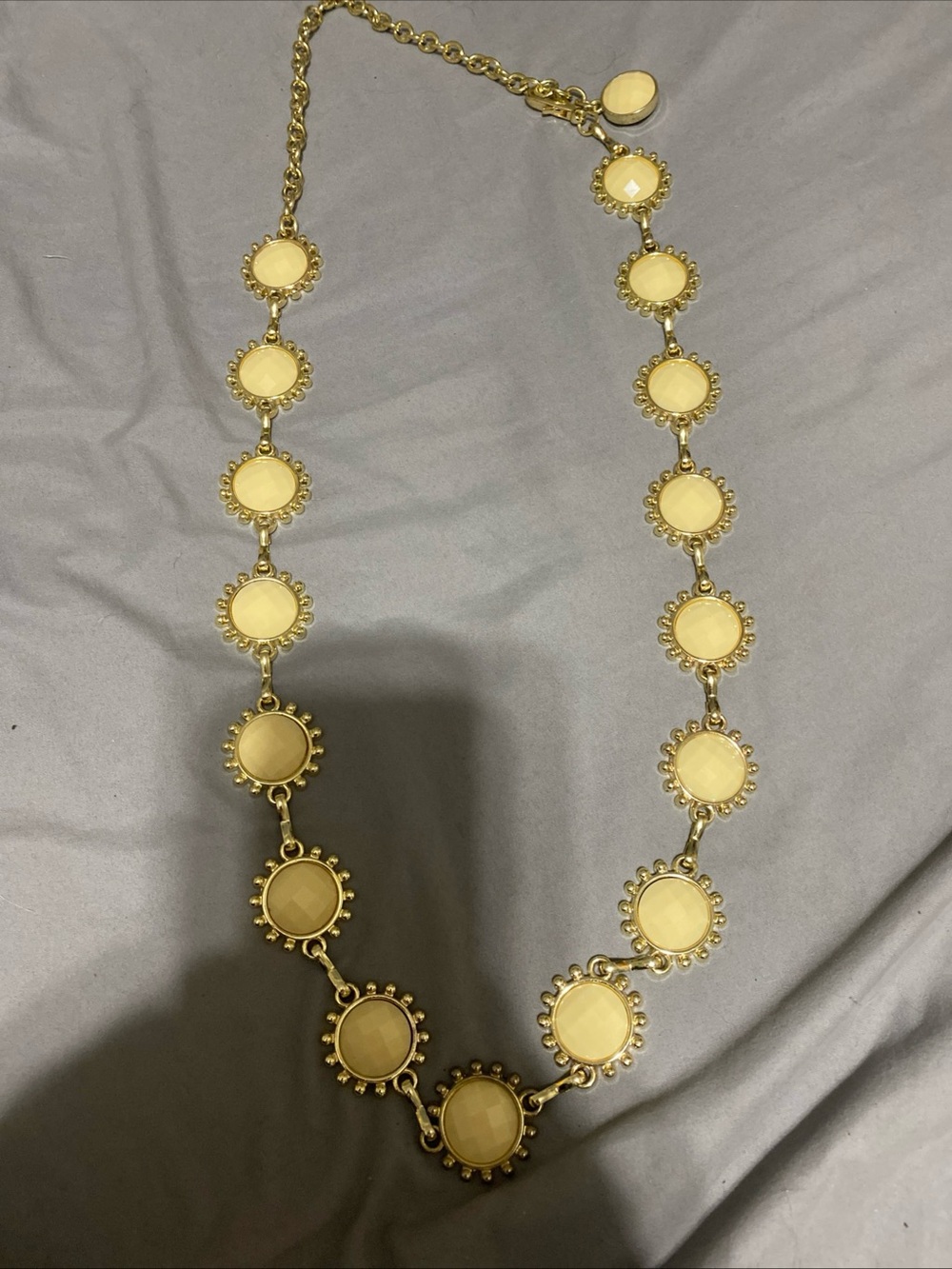 Vintage 80’s/90’s Gold-Tone Sunburst Link Belt with Cream Discs